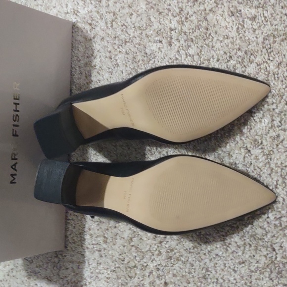 Marc Fisher Velda Pointed Cap Toe Block Heel Pumps Black Snakeskin - Picture 5 of 7